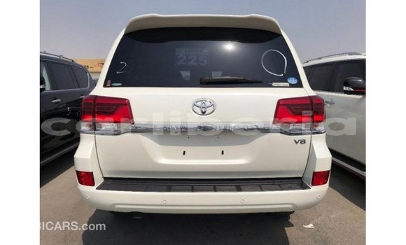 Buy Import Toyota Land Cruiser White Car in Import - Dubai in Bomi County Buy Import Toyota Land Cruiser White Car in Import - Dubai in Bomi County
