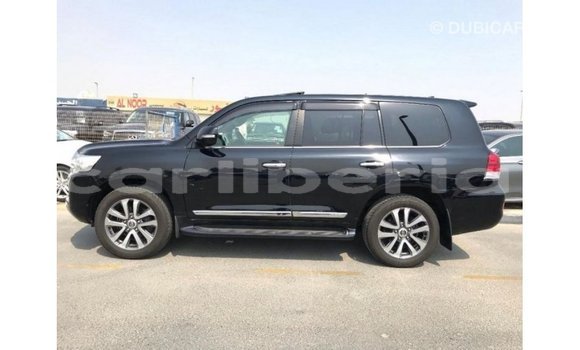 Acheter Import Voiture Toyota Land Cruiser Noir à Import - Dubai, Comté de Bomi Acheter Import Voiture Toyota Land Cruiser Noir à Import - Dubai, Comté de Bomi