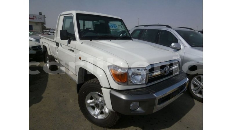 Big with watermark toyota land cruiser bomi county import dubai 2893