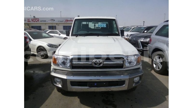 Big with watermark toyota land cruiser bomi county import dubai 2893