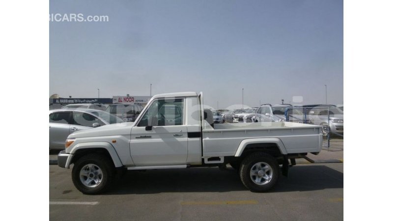 Big with watermark toyota land cruiser bomi county import dubai 2893
