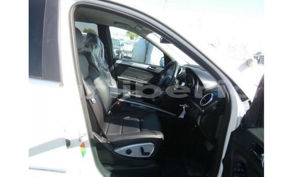 Buy Import Mercedes-Benz 190 White Car in Import - Dubai in Bomi County Buy Import Mercedes-Benz 190 White Car in Import - Dubai in Bomi County