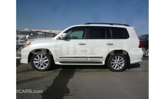 Buy Import Toyota Land Cruiser White Car in Import - Dubai in Bomi County Buy Import Toyota Land Cruiser White Car in Import - Dubai in Bomi County