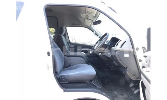 Buy Import Toyota Hiace White Car in Import - Dubai in Bomi County Buy Import Toyota Hiace White Car in Import - Dubai in Bomi County