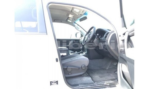 Buy Import Toyota Land Cruiser White Car in Import - Dubai in Bomi County Buy Import Toyota Land Cruiser White Car in Import - Dubai in Bomi County