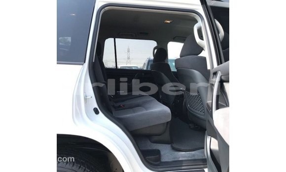 Buy Import Toyota Land Cruiser White Car in Import - Dubai in Bomi County Buy Import Toyota Land Cruiser White Car in Import - Dubai in Bomi County