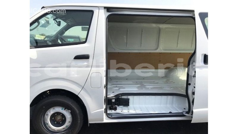 Big with watermark toyota hiace bomi county import dubai 2910