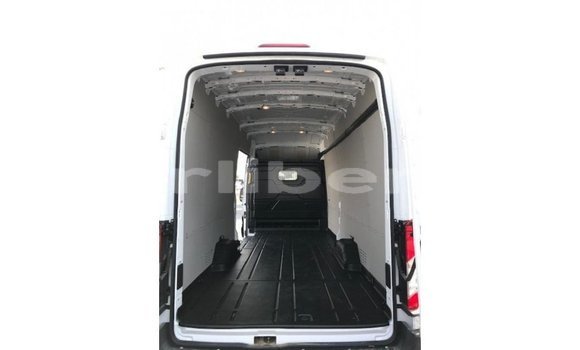 Buy Import Ford Club Wagon White Car in Import - Dubai in Bomi County Buy Import Ford Club Wagon White Car in Import - Dubai in Bomi County