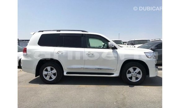 Buy Import Toyota Land Cruiser White Car in Import - Dubai in Bomi County Buy Import Toyota Land Cruiser White Car in Import - Dubai in Bomi County