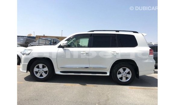 Buy Import Toyota Land Cruiser White Car in Import - Dubai in Bomi County Buy Import Toyota Land Cruiser White Car in Import - Dubai in Bomi County