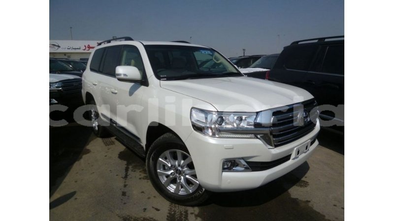 Big with watermark toyota land cruiser bomi county import dubai 2940