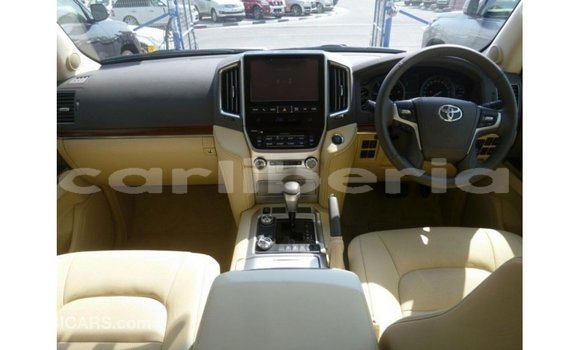 Buy Import Toyota Land Cruiser White Car in Import - Dubai in Bomi County Buy Import Toyota Land Cruiser White Car in Import - Dubai in Bomi County