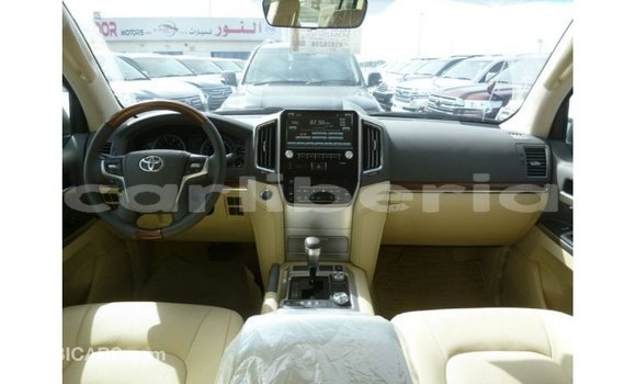 Buy Import Toyota Land Cruiser White Car in Import - Dubai in Bomi County Buy Import Toyota Land Cruiser White Car in Import - Dubai in Bomi County