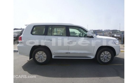 Buy Import Toyota Land Cruiser White Car in Import - Dubai in Bomi County Buy Import Toyota Land Cruiser White Car in Import - Dubai in Bomi County