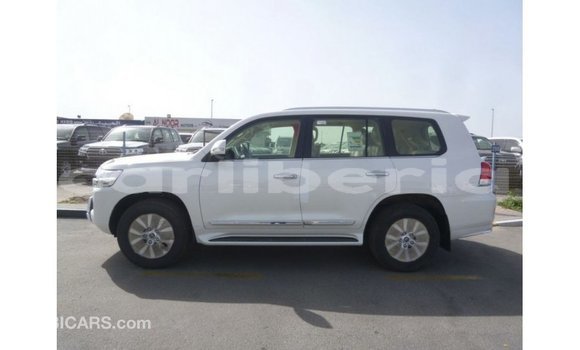 Buy Import Toyota Land Cruiser White Car in Import - Dubai in Bomi County Buy Import Toyota Land Cruiser White Car in Import - Dubai in Bomi County