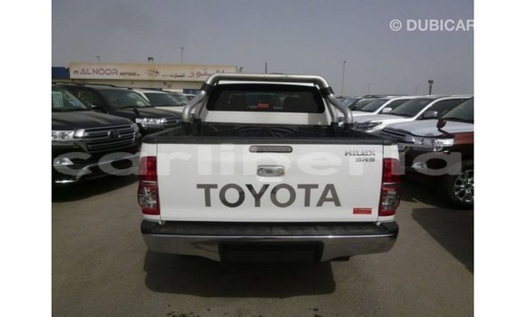 Buy Import Toyota Hilux White Car in Import - Dubai in Bomi County Buy Import Toyota Hilux White Car in Import - Dubai in Bomi County