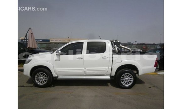Buy Import Toyota Hilux White Car in Import - Dubai in Bomi County Buy Import Toyota Hilux White Car in Import - Dubai in Bomi County