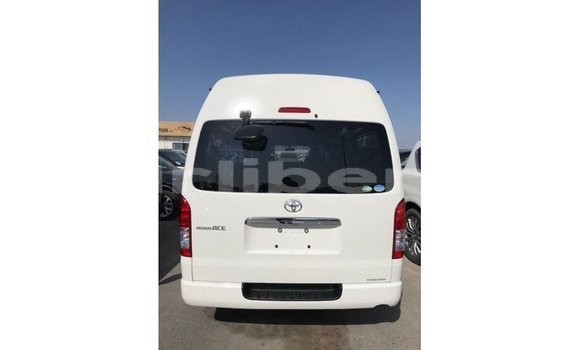 Buy Import Toyota Hiace White Car in Import - Dubai in Bomi County Buy Import Toyota Hiace White Car in Import - Dubai in Bomi County