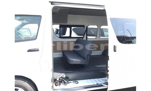 Buy Import Toyota Hiace White Car in Import - Dubai in Bomi County Buy Import Toyota Hiace White Car in Import - Dubai in Bomi County