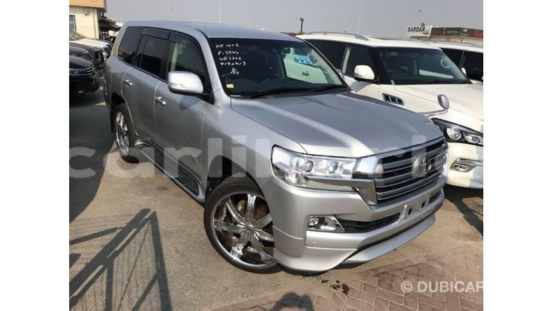 Big with watermark toyota land cruiser bomi county import dubai 2963