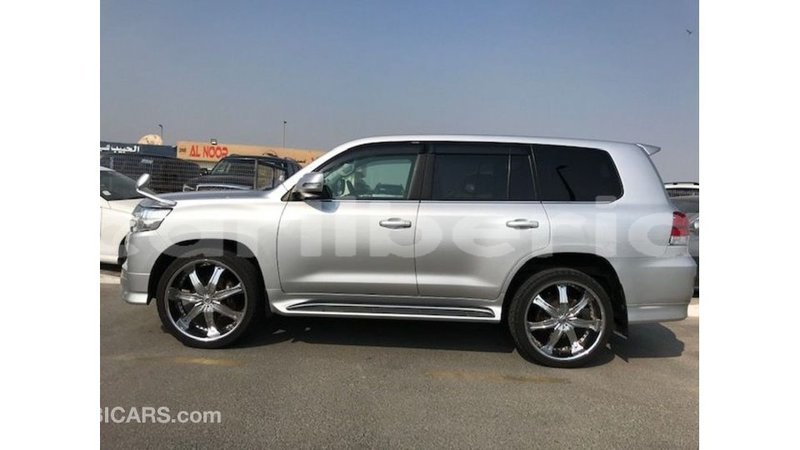 Big with watermark toyota land cruiser bomi county import dubai 2963