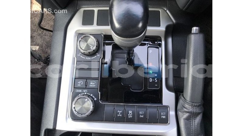 Big with watermark toyota land cruiser bomi county import dubai 2963