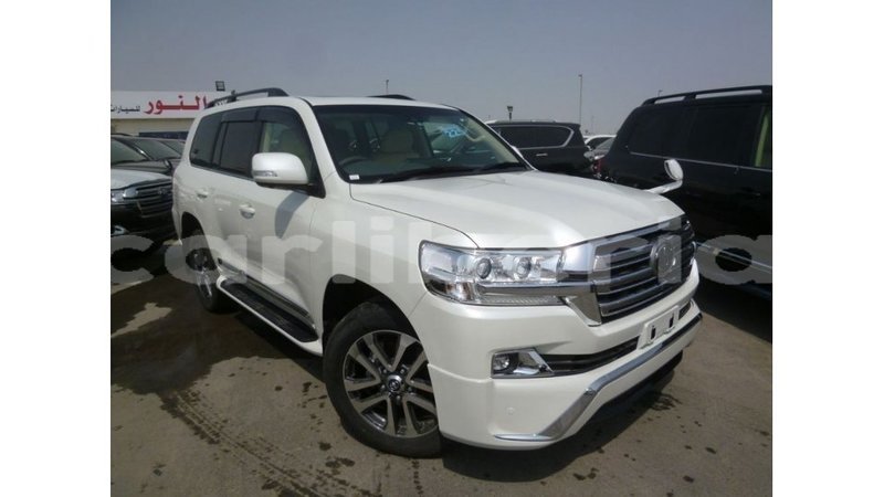 Big with watermark toyota land cruiser bomi county import dubai 2965