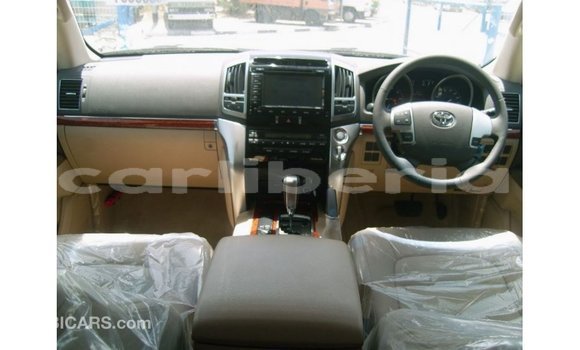 Buy Import Toyota Land Cruiser White Car in Import - Dubai in Bomi County Buy Import Toyota Land Cruiser White Car in Import - Dubai in Bomi County
