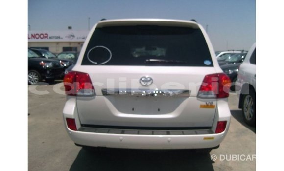 Buy Import Toyota Land Cruiser White Car in Import - Dubai in Bomi County Buy Import Toyota Land Cruiser White Car in Import - Dubai in Bomi County