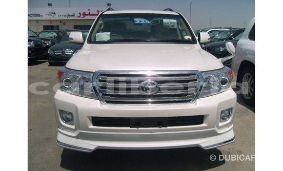 Buy Import Toyota Land Cruiser White Car in Import - Dubai in Bomi County Buy Import Toyota Land Cruiser White Car in Import - Dubai in Bomi County