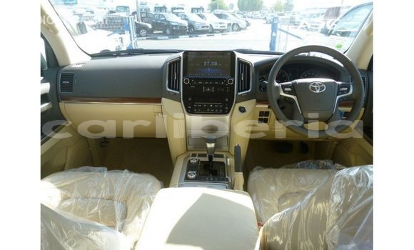 Buy Import Toyota Land Cruiser White Car in Import - Dubai in Bomi County Buy Import Toyota Land Cruiser White Car in Import - Dubai in Bomi County