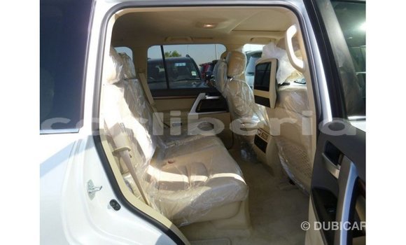 Buy Import Toyota Land Cruiser White Car in Import - Dubai in Bomi County Buy Import Toyota Land Cruiser White Car in Import - Dubai in Bomi County