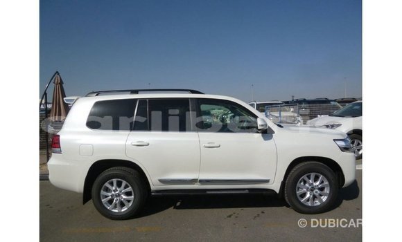 Buy Import Toyota Land Cruiser White Car in Import - Dubai in Bomi County Buy Import Toyota Land Cruiser White Car in Import - Dubai in Bomi County