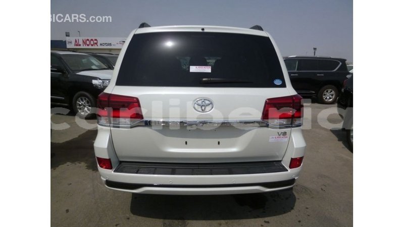Big with watermark toyota land cruiser bomi county import dubai 2969