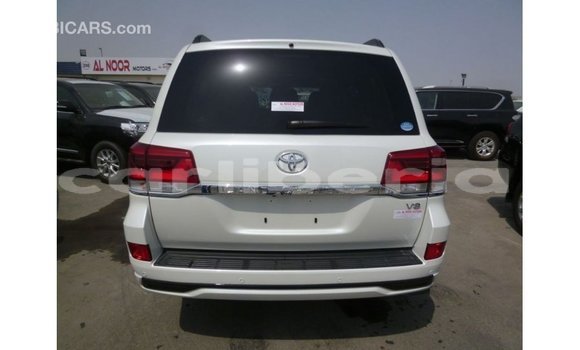 Buy Import Toyota Land Cruiser White Car in Import - Dubai in Bomi County Buy Import Toyota Land Cruiser White Car in Import - Dubai in Bomi County