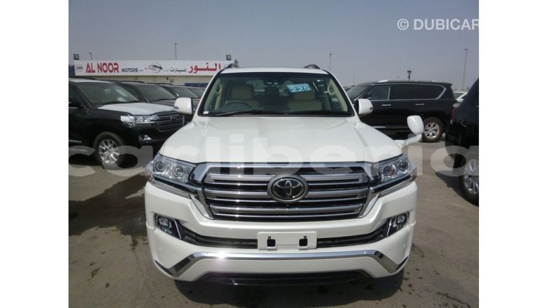 Big with watermark toyota land cruiser bomi county import dubai 2969