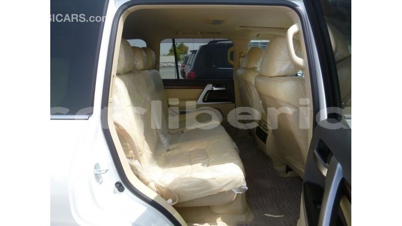 Big with watermark toyota land cruiser bomi county import dubai 2969