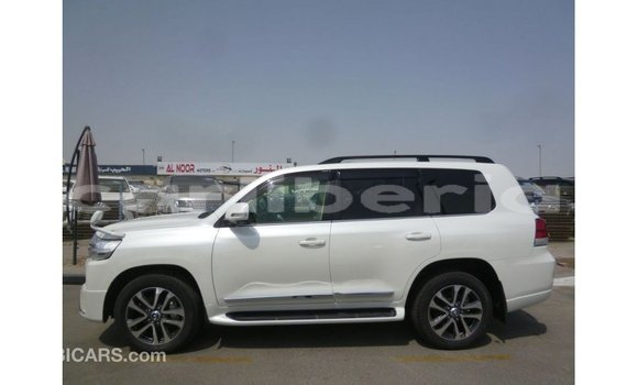 Buy Import Toyota Land Cruiser White Car in Import - Dubai in Bomi County Buy Import Toyota Land Cruiser White Car in Import - Dubai in Bomi County