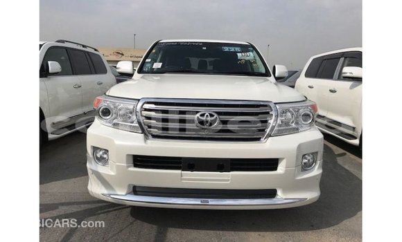 Buy Import Toyota Land Cruiser White Car in Import - Dubai in Bomi County Buy Import Toyota Land Cruiser White Car in Import - Dubai in Bomi County