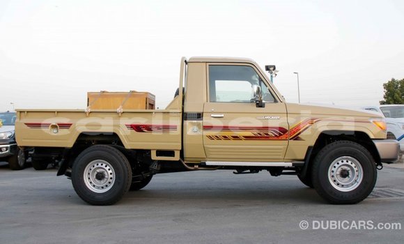 Buy Import Toyota Land Cruiser Beige Car in Import - Dubai in Bomi County Buy Import Toyota Land Cruiser Beige Car in Import - Dubai in Bomi County