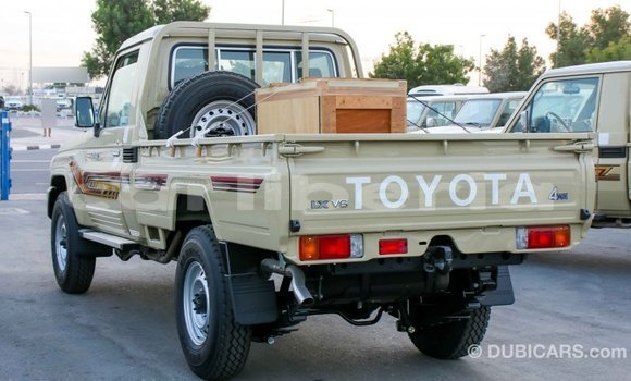 Buy Import Toyota Land Cruiser Beige Car in Import - Dubai in Bomi County Buy Import Toyota Land Cruiser Beige Car in Import - Dubai in Bomi County