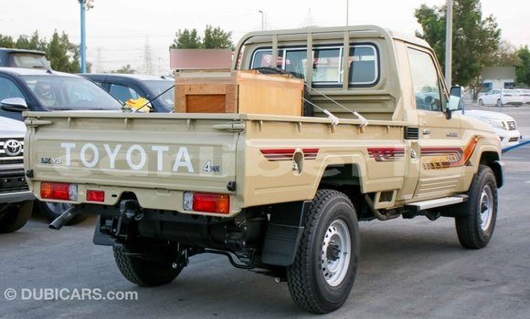 Buy Import Toyota Land Cruiser Beige Car in Import - Dubai in Bomi County Buy Import Toyota Land Cruiser Beige Car in Import - Dubai in Bomi County