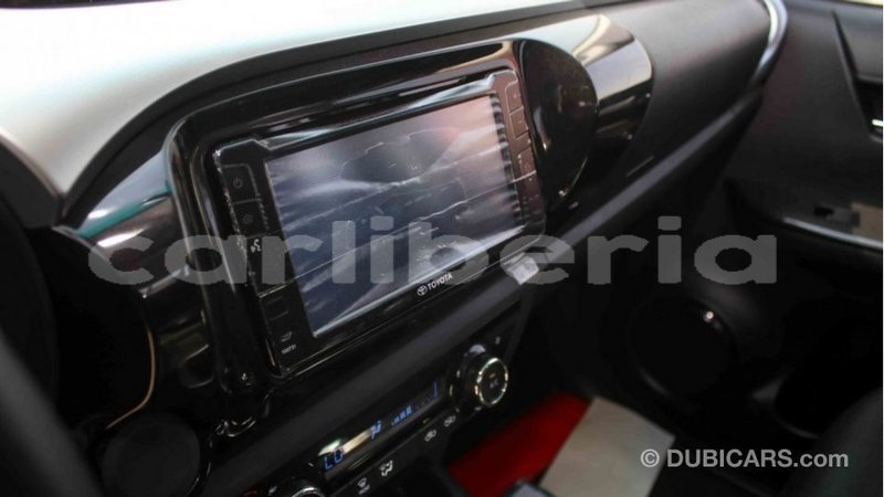 Big with watermark toyota hilux bomi county import dubai 2984