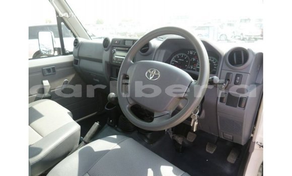 Buy Import Toyota Land Cruiser White Car in Import - Dubai in Bomi County Buy Import Toyota Land Cruiser White Car in Import - Dubai in Bomi County