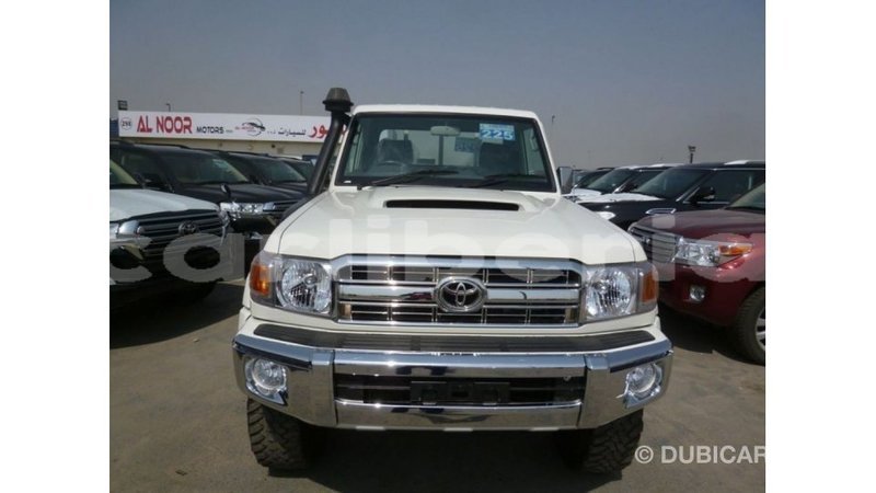 Big with watermark toyota land cruiser bomi county import dubai 2986