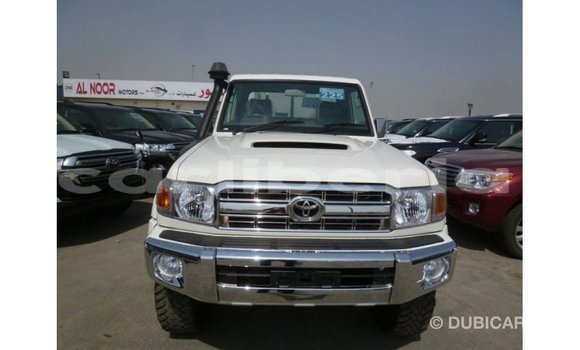 Buy Import Toyota Land Cruiser White Car in Import - Dubai in Bomi County Buy Import Toyota Land Cruiser White Car in Import - Dubai in Bomi County