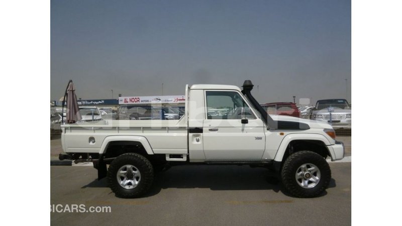 Big with watermark toyota land cruiser bomi county import dubai 2986