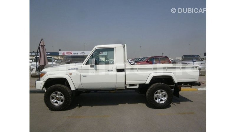 Big with watermark toyota land cruiser bomi county import dubai 2986