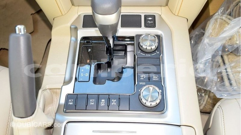 Big with watermark toyota land cruiser bomi county import dubai 2987