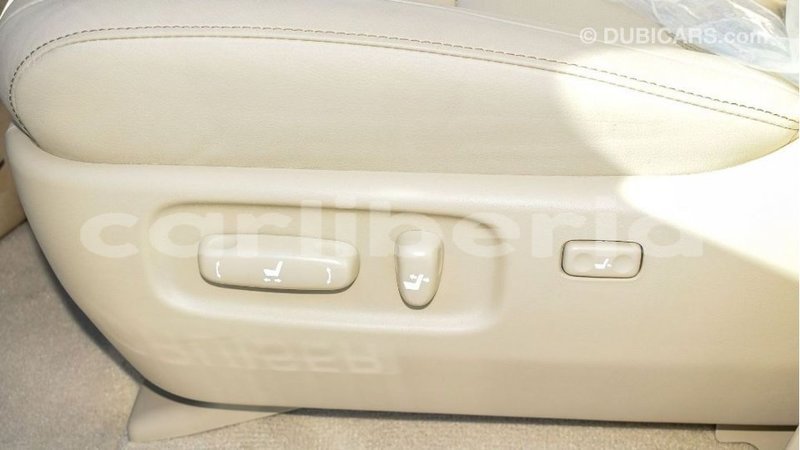 Big with watermark toyota land cruiser bomi county import dubai 2987